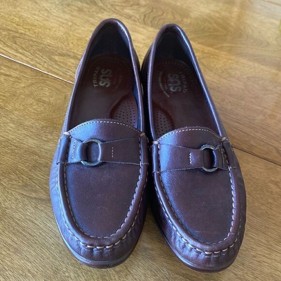 SAS  “Jewel”  loafers - Picture 1 of 6